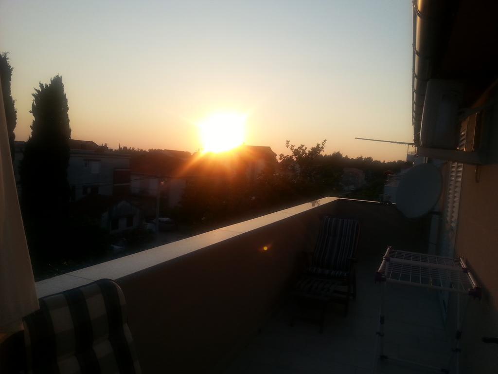 Apartments Roncevic Zadar Rum bild